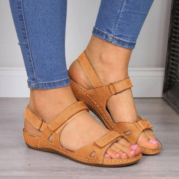SoftWalk Everyday Sandal