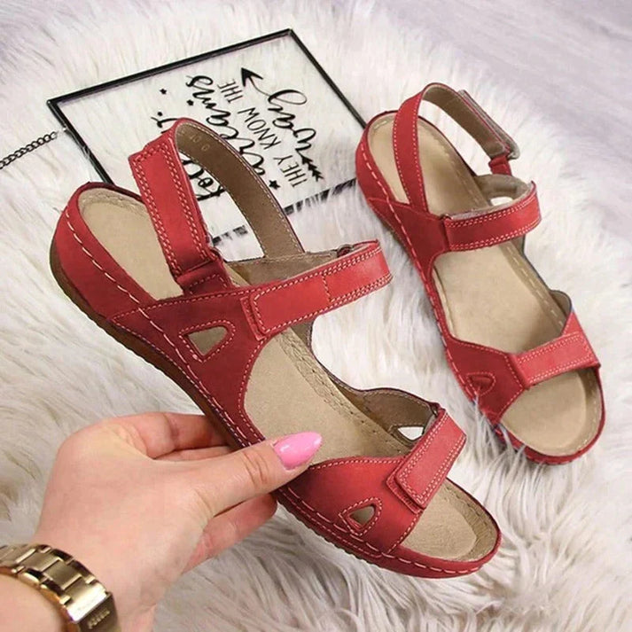 SoftWalk Everyday Sandal